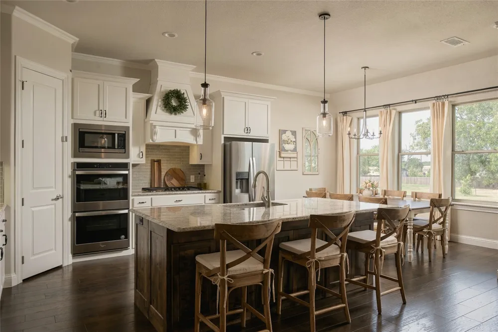 111 Eagle Point Azle, TX 76020