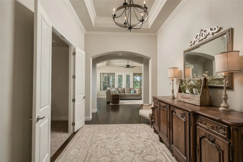 111 Eagle Point Azle, TX 76020
