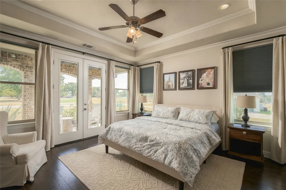 111 Eagle Point Azle, TX 76020
