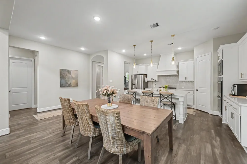 35 W Sawyer Ridge Drive The Woodlands, TX 77389