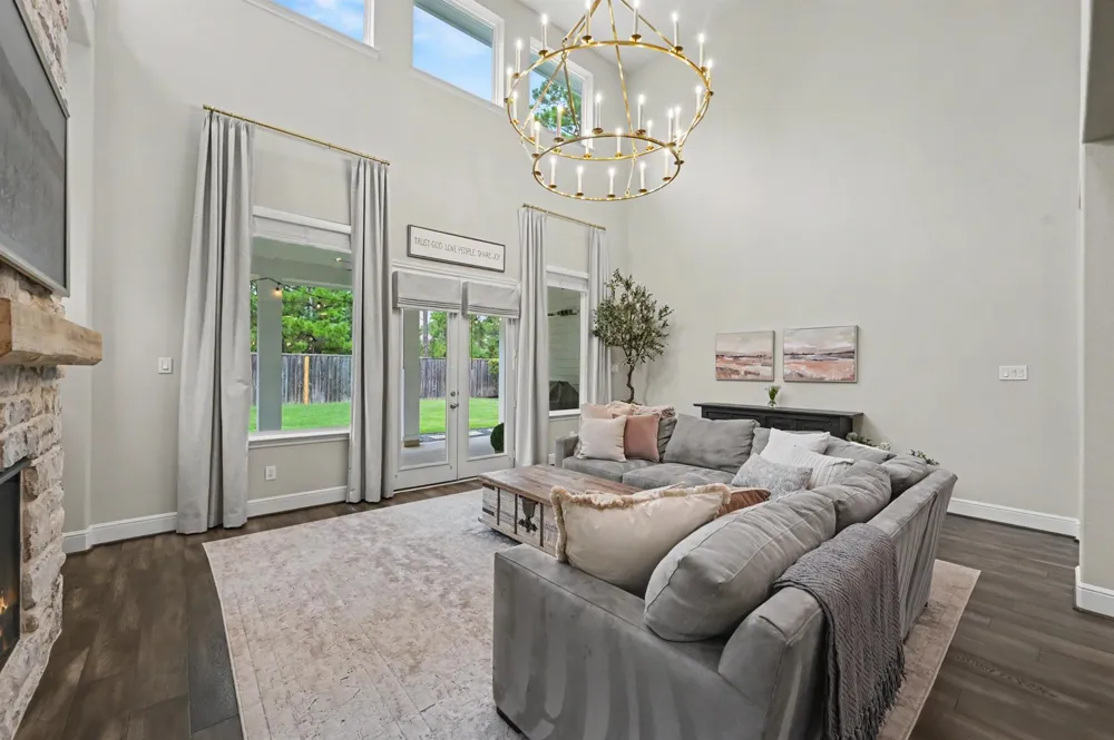 35 W Sawyer Ridge Drive The Woodlands, TX 77389