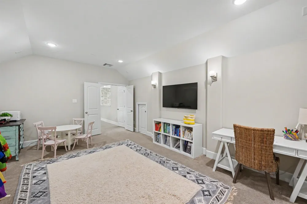 35 W Sawyer Ridge Drive The Woodlands, TX 77389