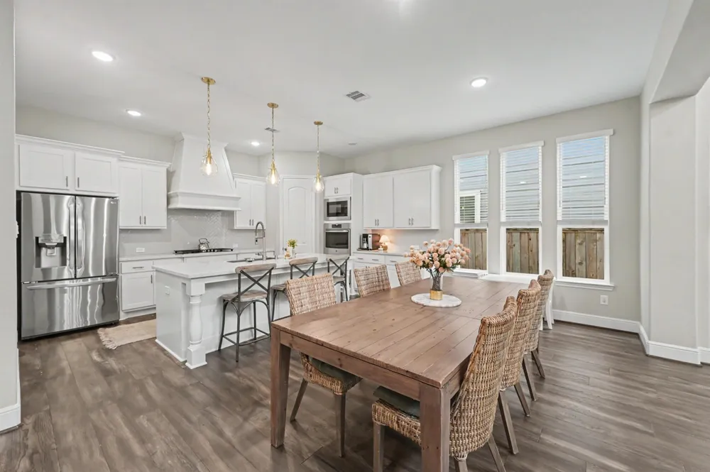 35 W Sawyer Ridge Drive The Woodlands, TX 77389