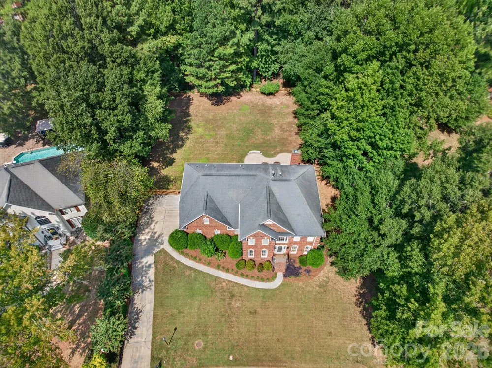 12135 Darby Chase Drive Charlotte, NC 28277