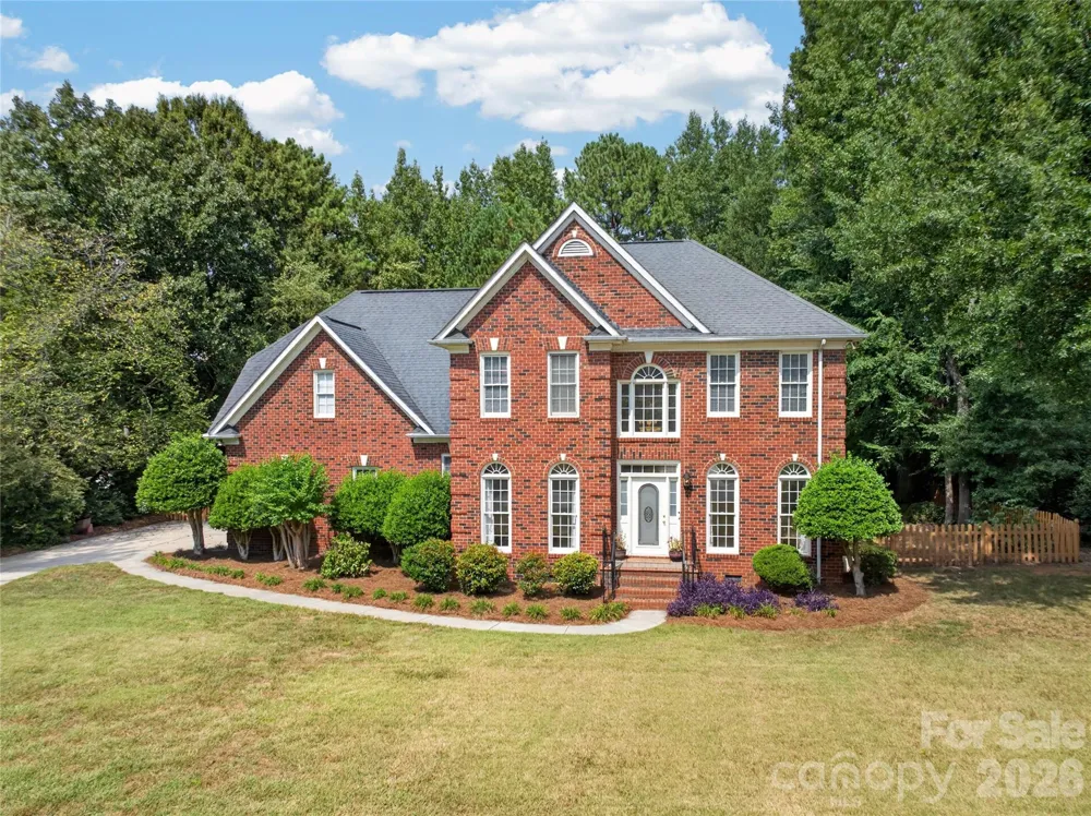 12135 Darby Chase Drive Charlotte, NC 28277