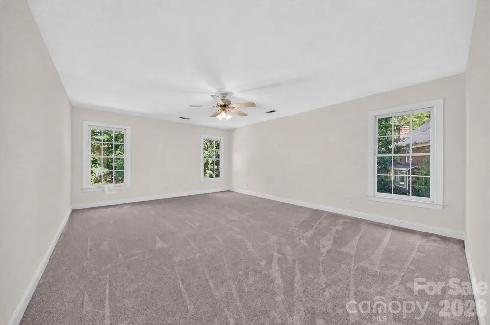 12135 Darby Chase Drive Charlotte, NC 28277