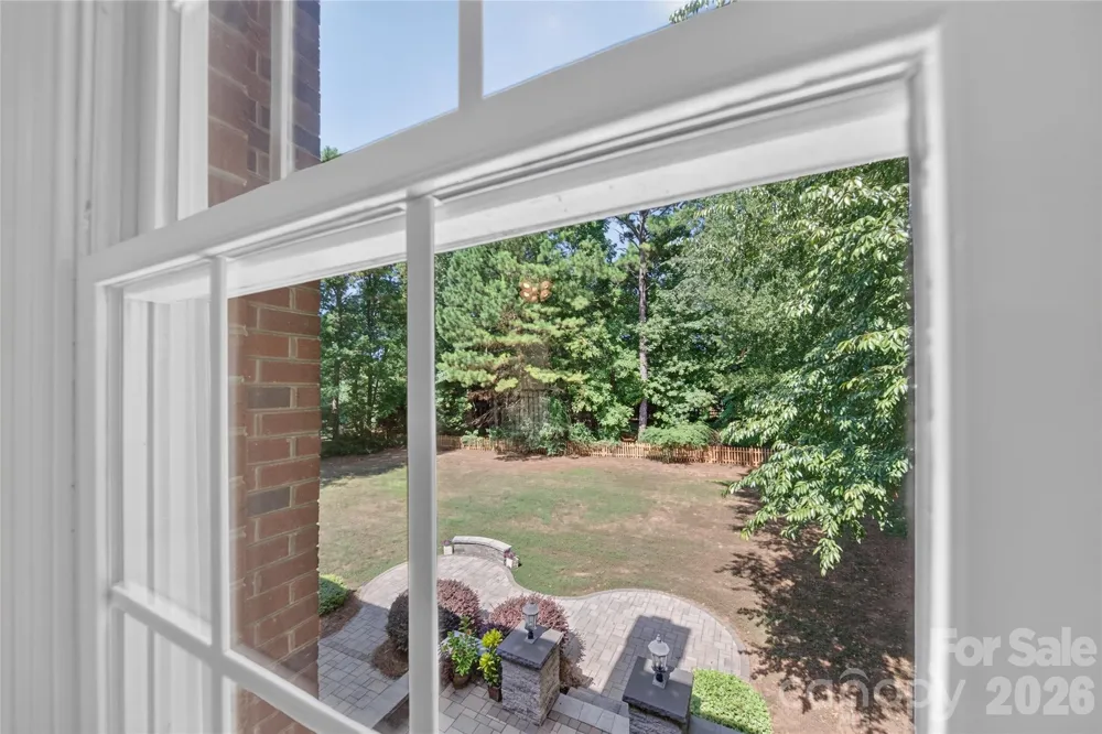 12135 Darby Chase Drive Charlotte, NC 28277