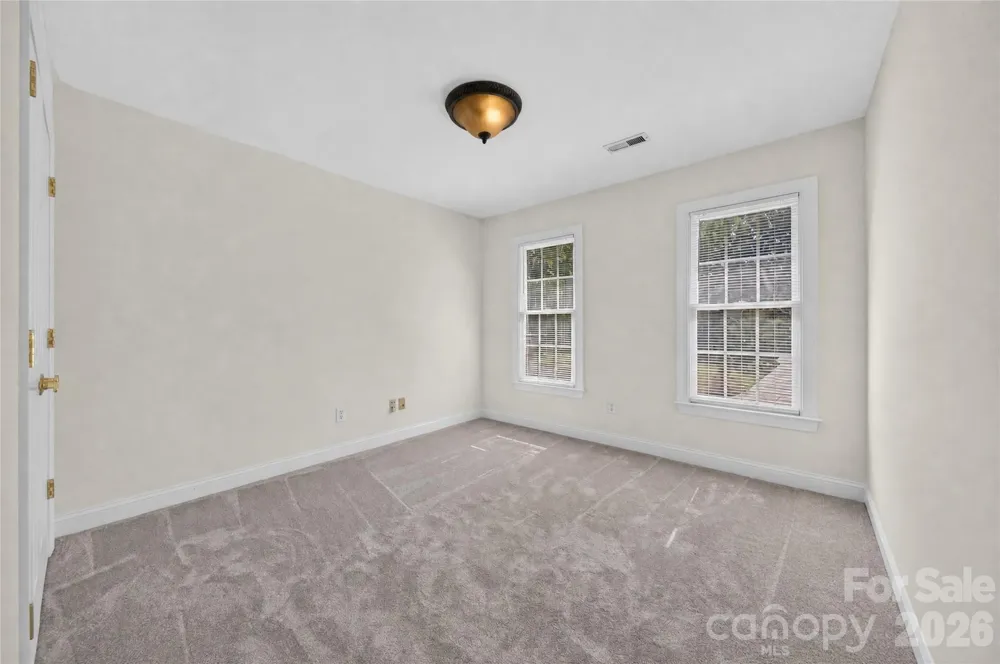 12135 Darby Chase Drive Charlotte, NC 28277