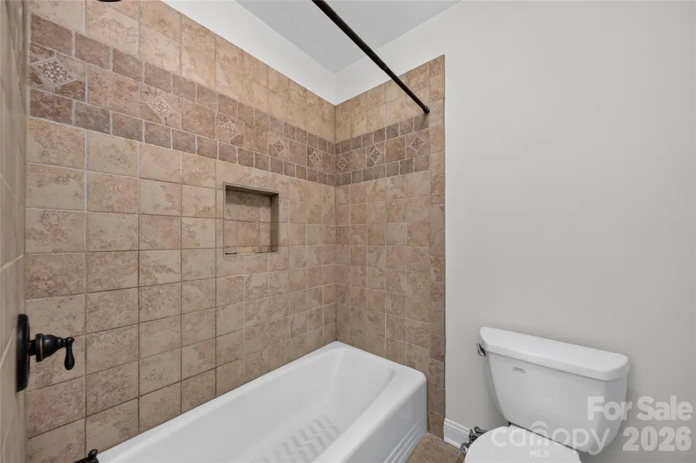 12135 Darby Chase Drive Charlotte, NC 28277