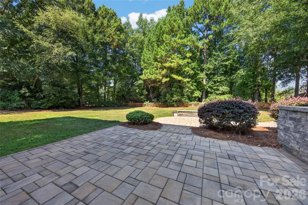 12135 Darby Chase Drive Charlotte, NC 28277