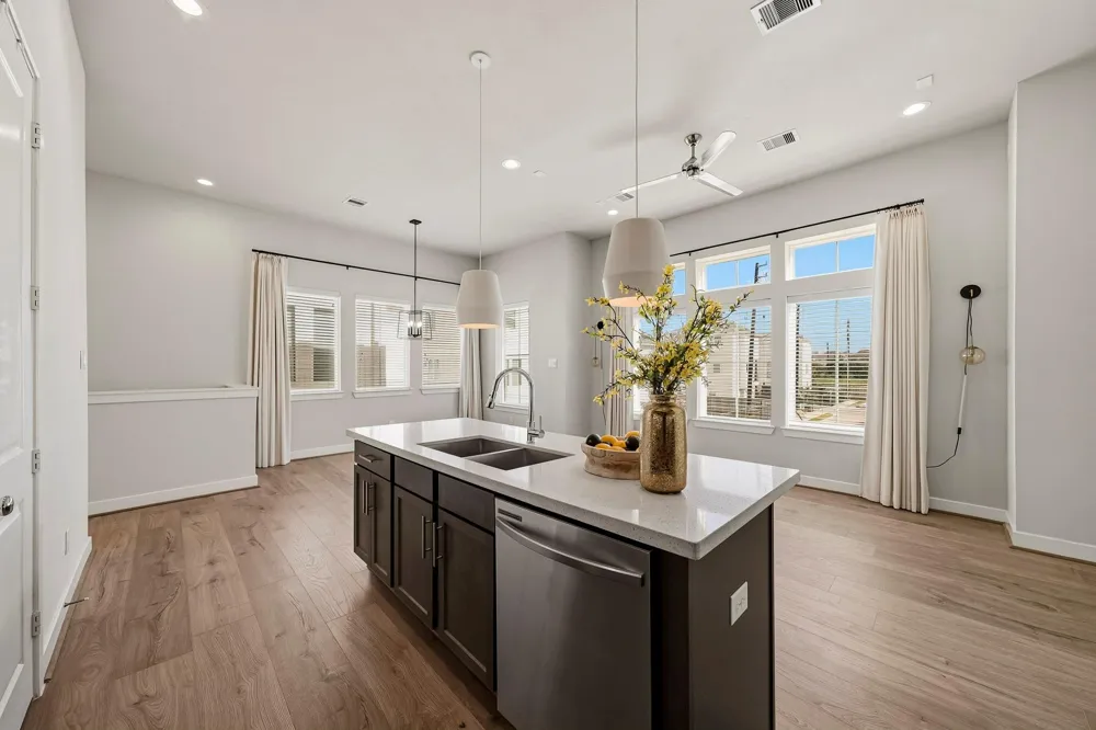 728 Carriage Knolls Drive Houston, TX 77008