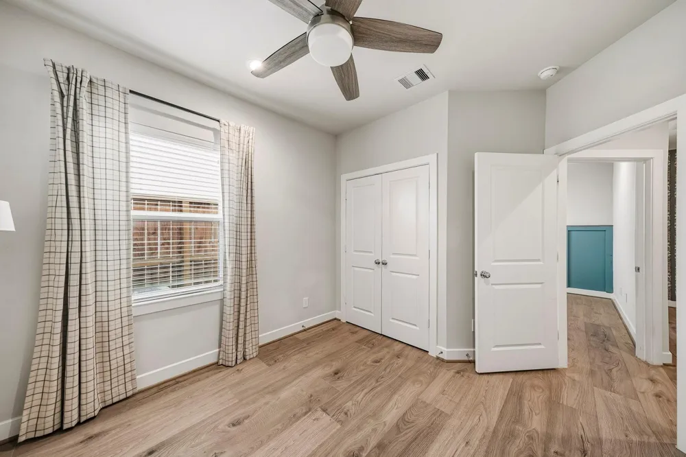 728 Carriage Knolls Drive Houston, TX 77008