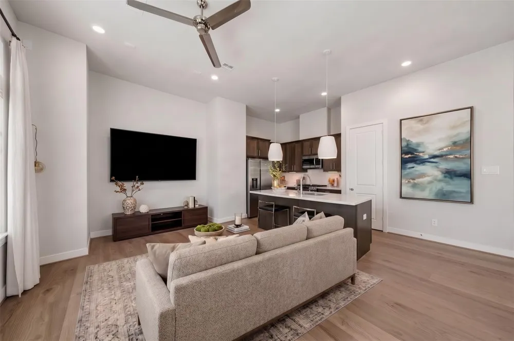 728 Carriage Knolls Drive Houston, TX 77008
