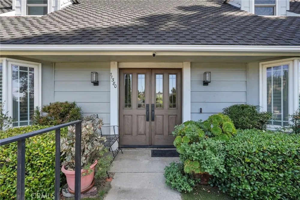 11380 Reseda Los Angeles, CA 91326