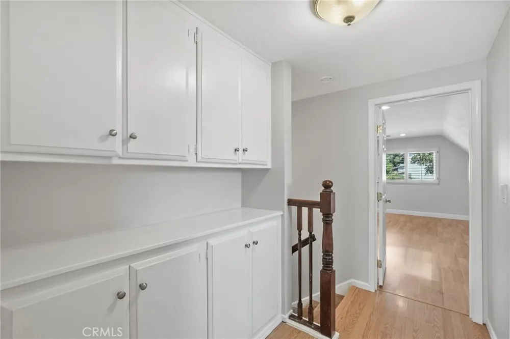11380 Reseda Los Angeles, CA 91326
