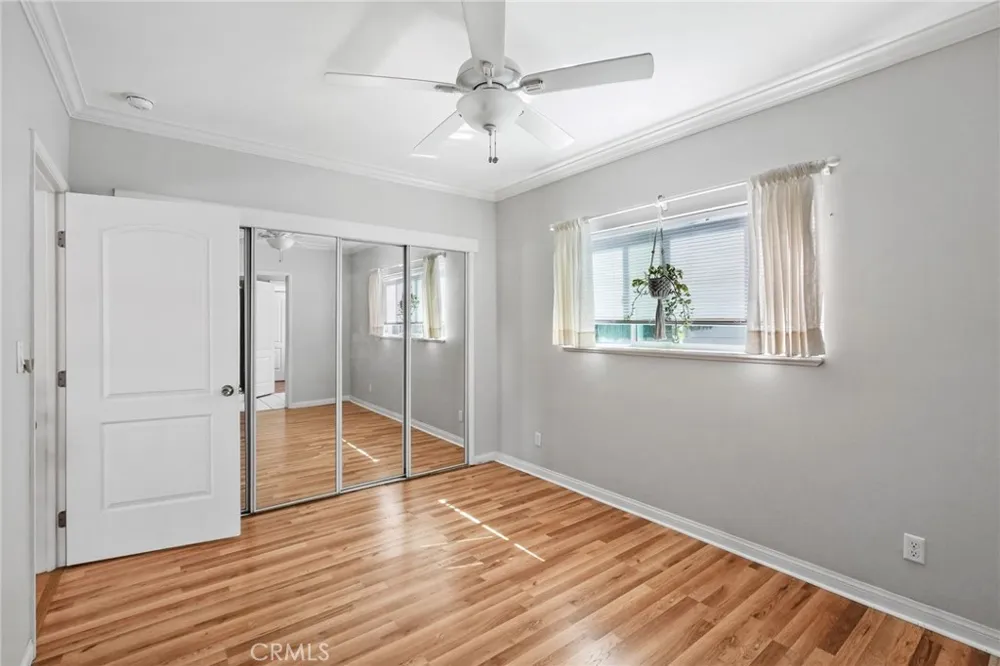 11380 Reseda Los Angeles, CA 91326