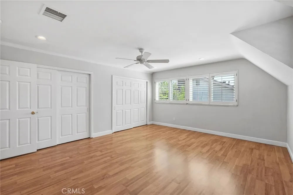 11380 Reseda Los Angeles, CA 91326