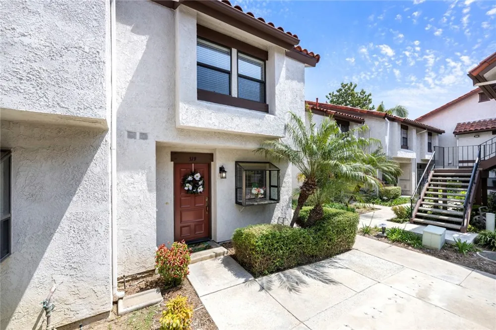 319 Molokai Drive Placentia, CA 92870