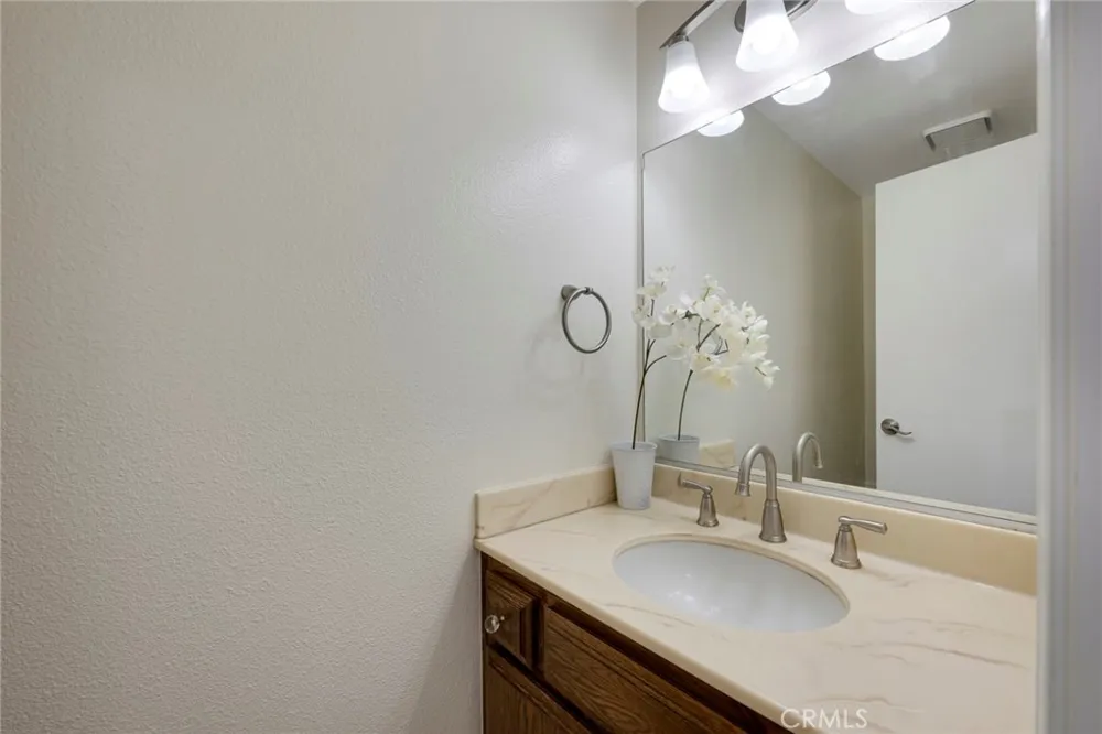 319 Molokai Drive Placentia, CA 92870