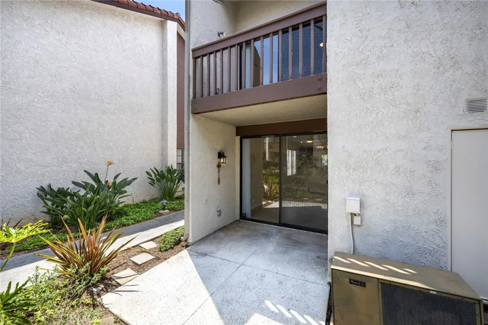 319 Molokai Drive Placentia, CA 92870