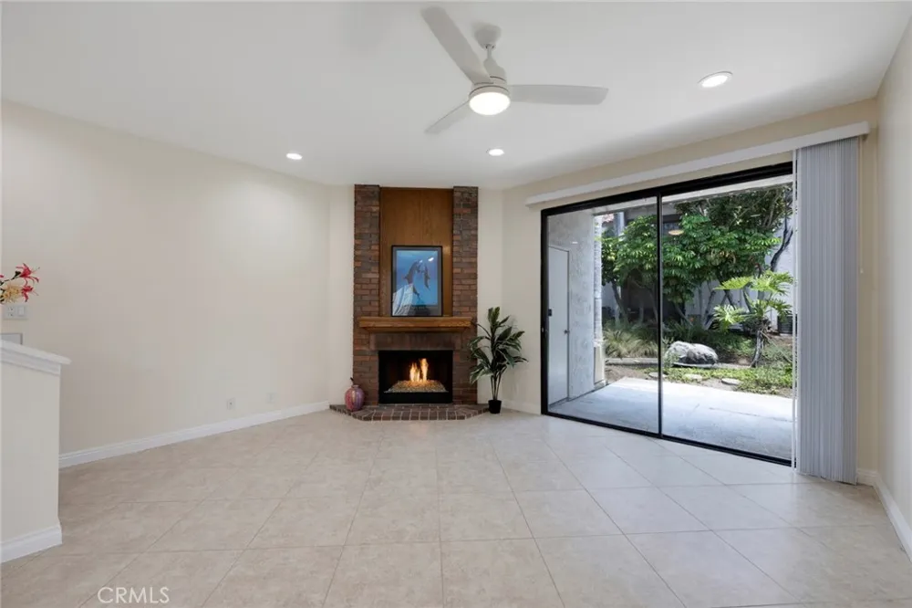 319 Molokai Drive Placentia, CA 92870