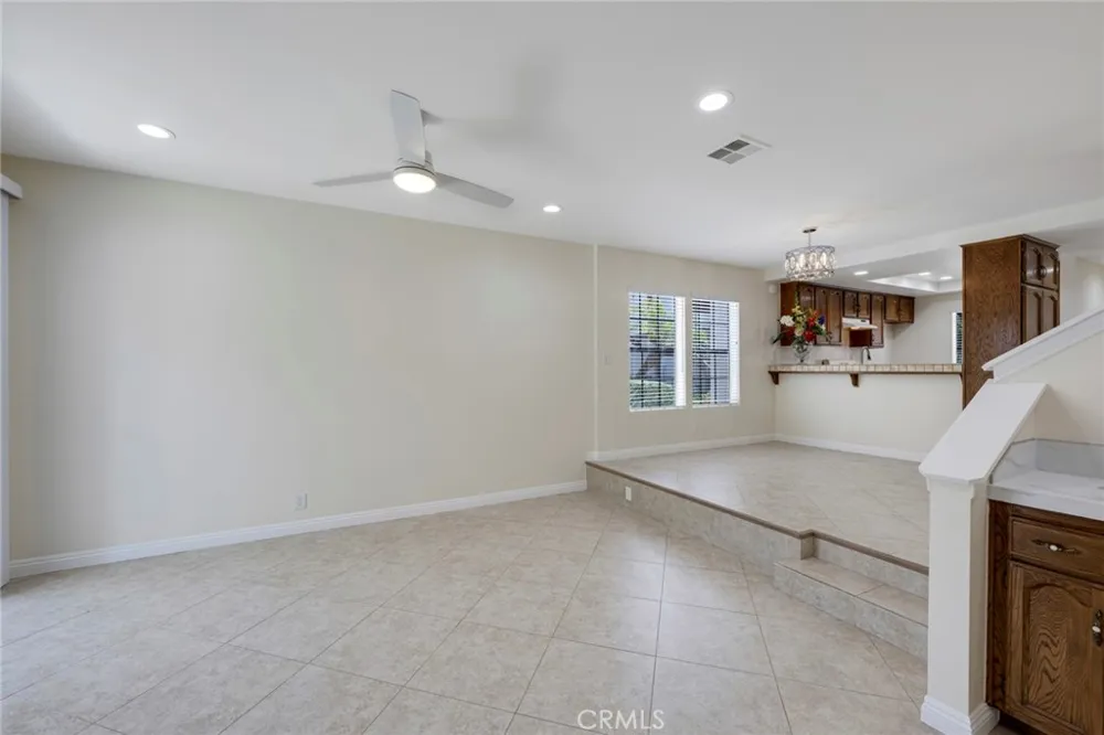 319 Molokai Drive Placentia, CA 92870