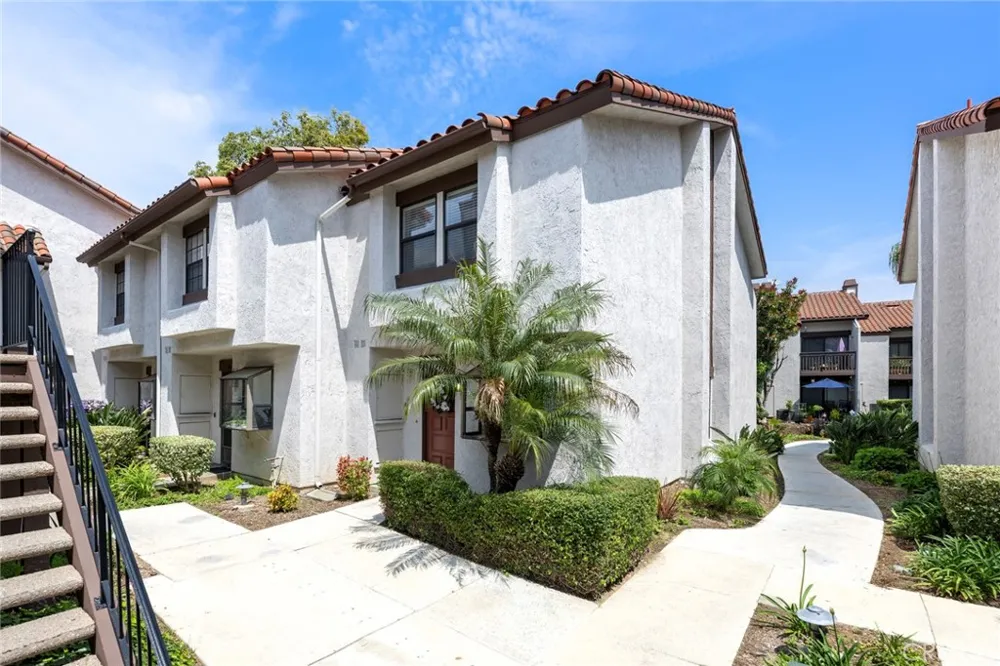 319 Molokai Drive Placentia, CA 92870