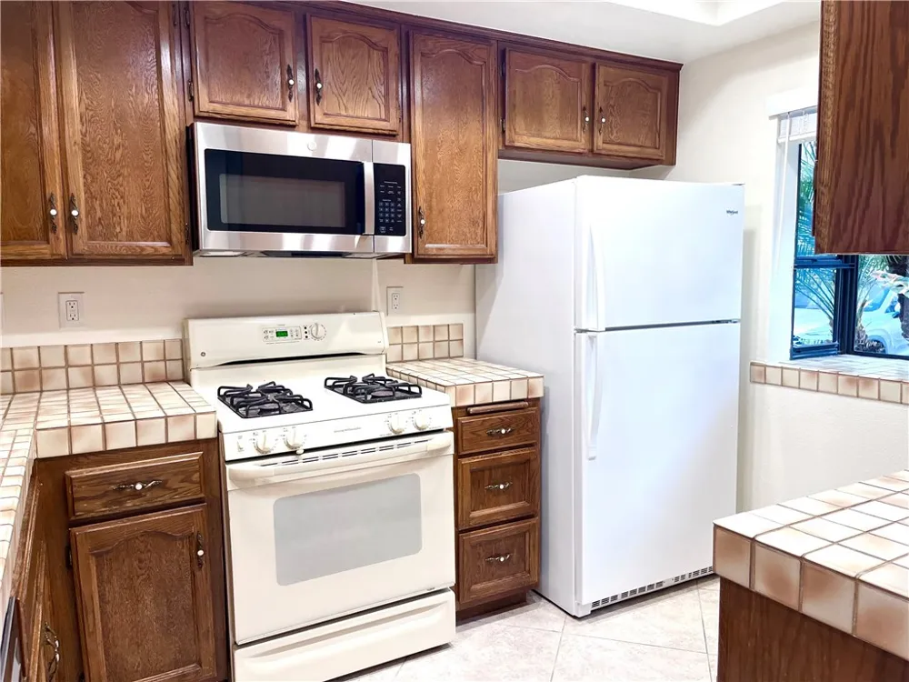 319 Molokai Drive Placentia, CA 92870