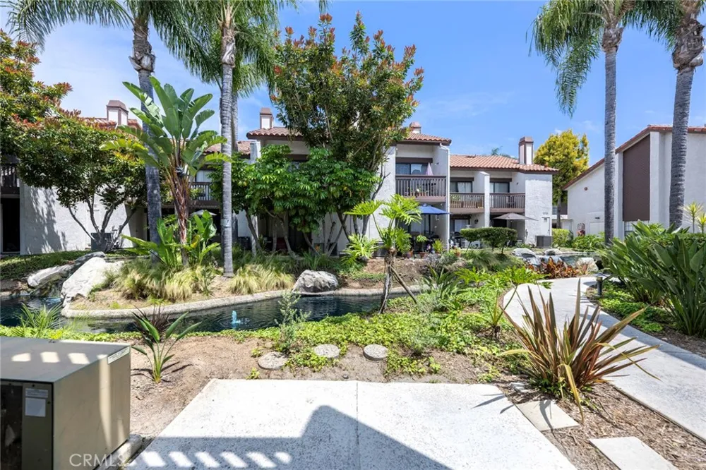 319 Molokai Drive Placentia, CA 92870