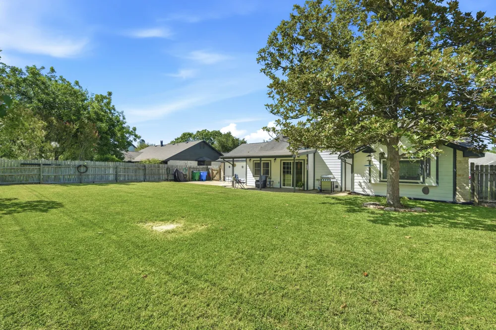 602 Applewood Drive Pflugerville, TX 78660