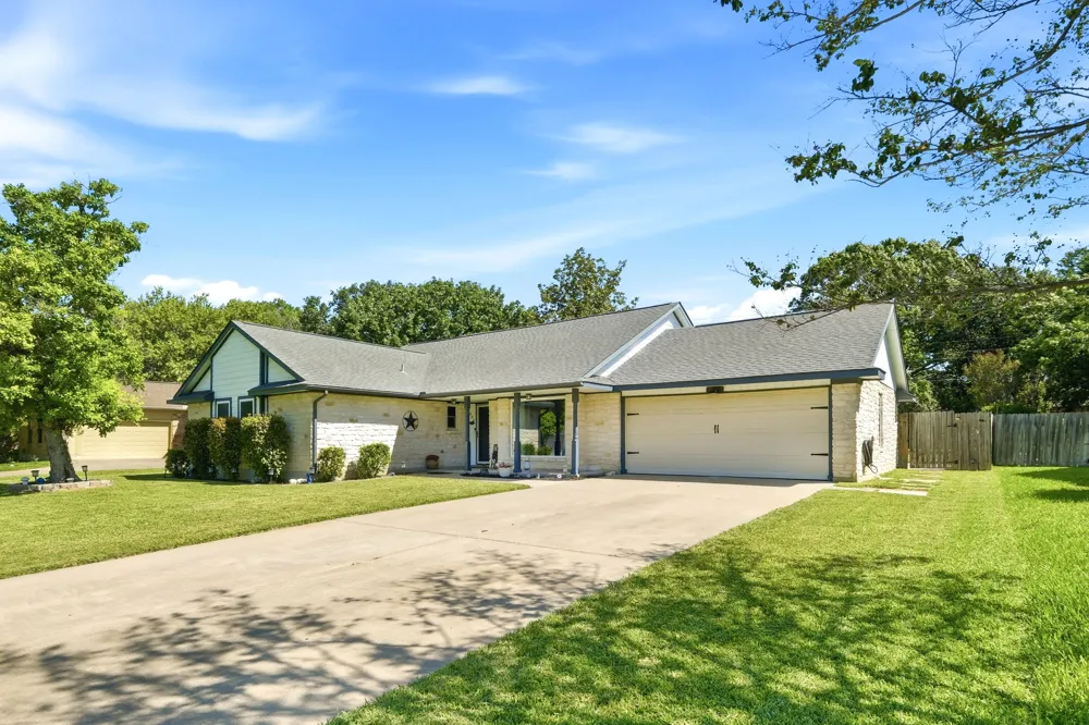 602 Applewood Drive Pflugerville, TX 78660