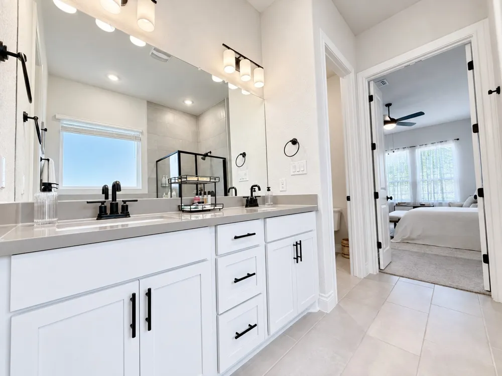 336 Darley Oak Drive Dripping Springs, TX 78620