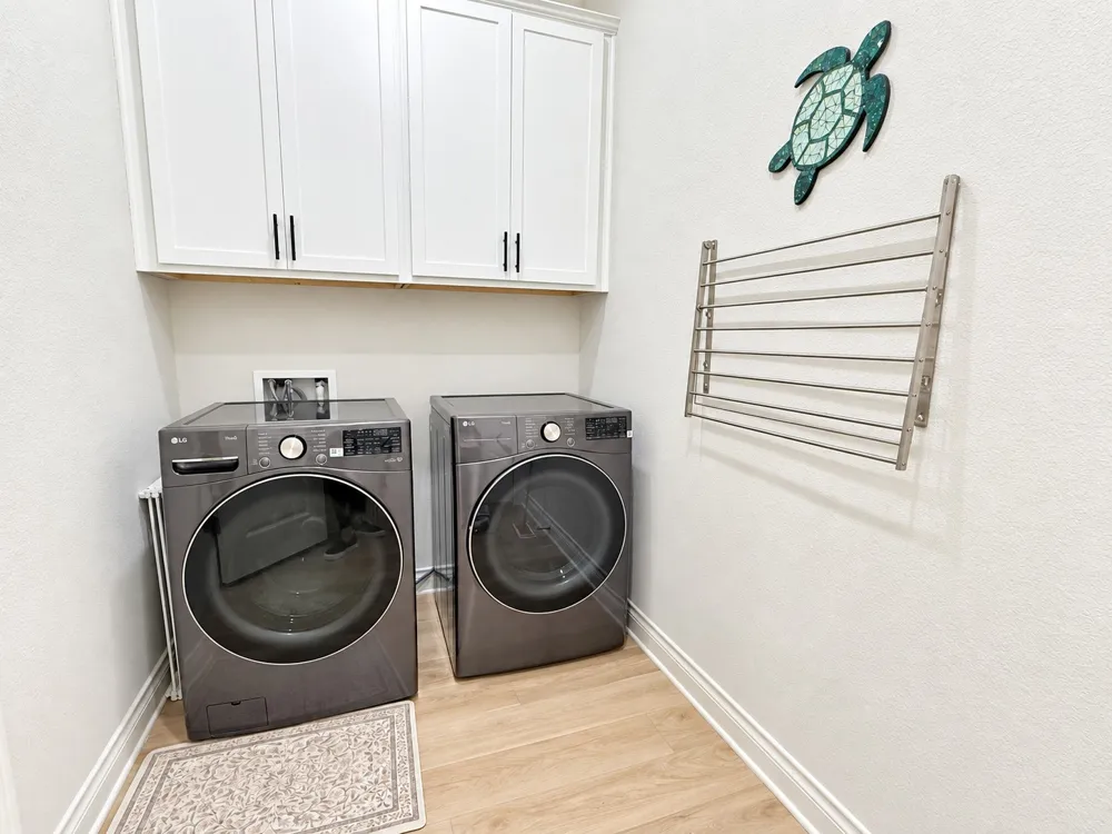 336 Darley Oak Drive Dripping Springs, TX 78620
