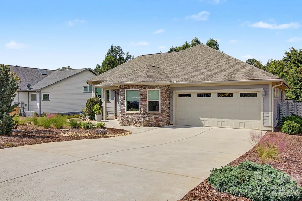 35 Penley Park Drive Weaverville, NC 28787
