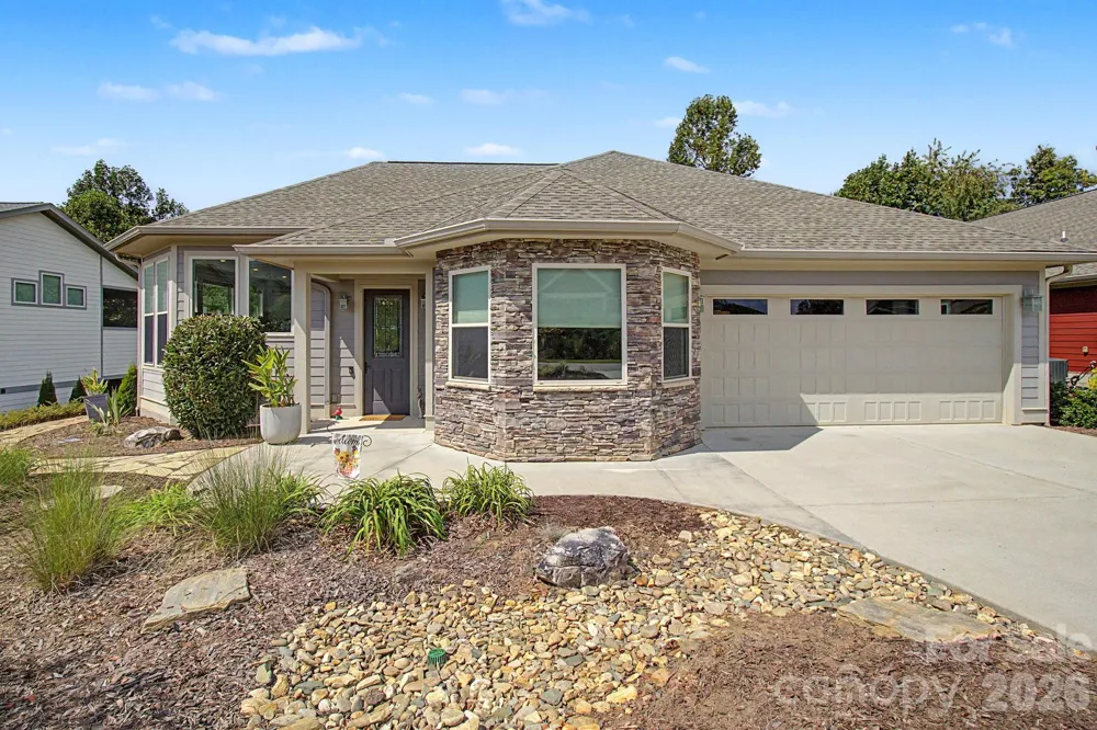 35 Penley Park Drive Weaverville, NC 28787
