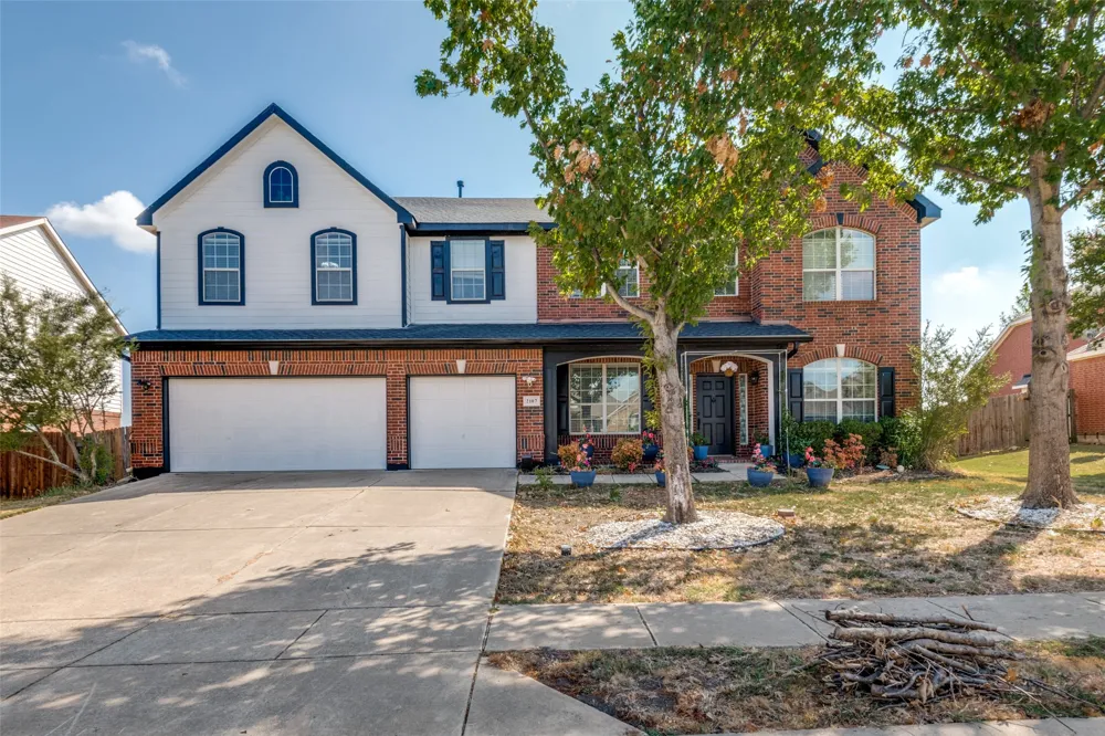 2107 Songbird Drive Forney, TX 75126