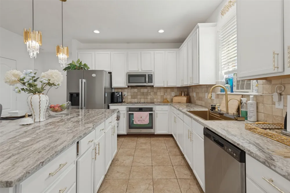 2107 Songbird Drive Forney, TX 75126