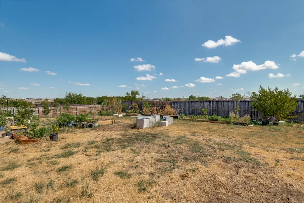2107 Songbird Drive Forney, TX 75126