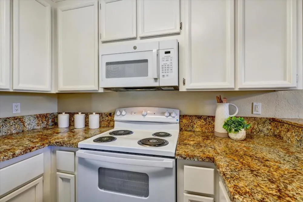 2203 LaTerrace Circle San Jose, CA 95123