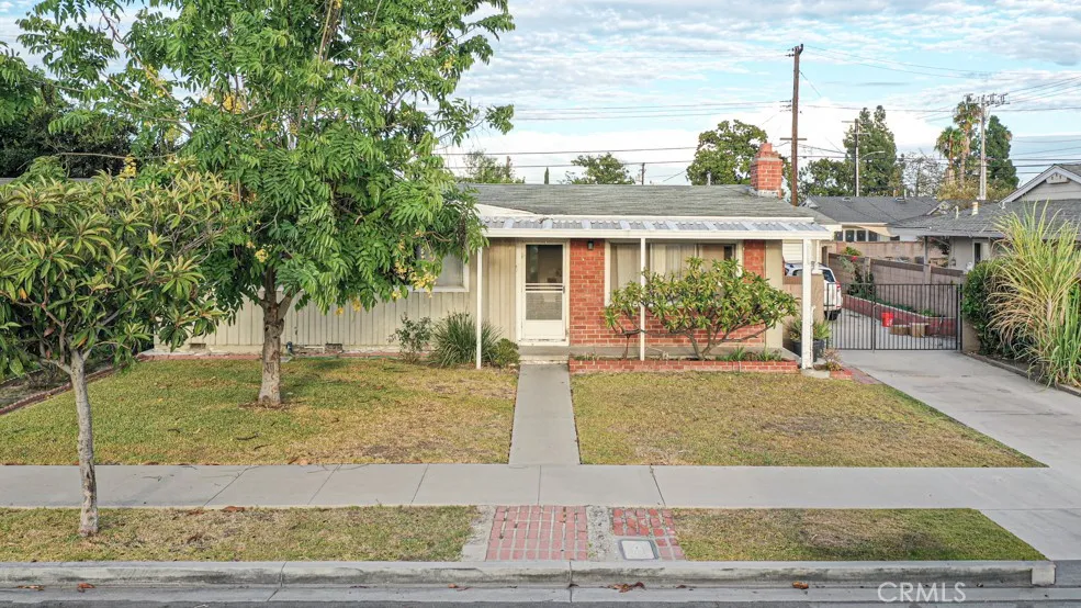 516 S Fann Street Anaheim, CA 92804