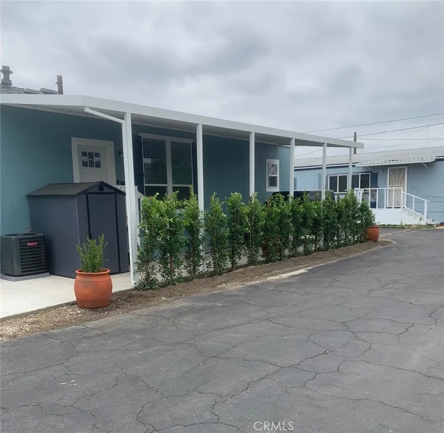 9023 Rose Street #C-12 Bellflower, CA 90706