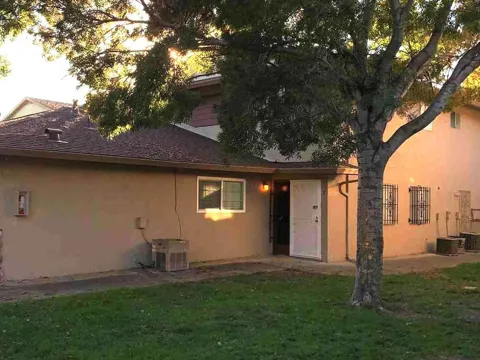 2300 Peppertree Way #3