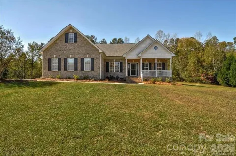 7672 Maple Bluff Lane