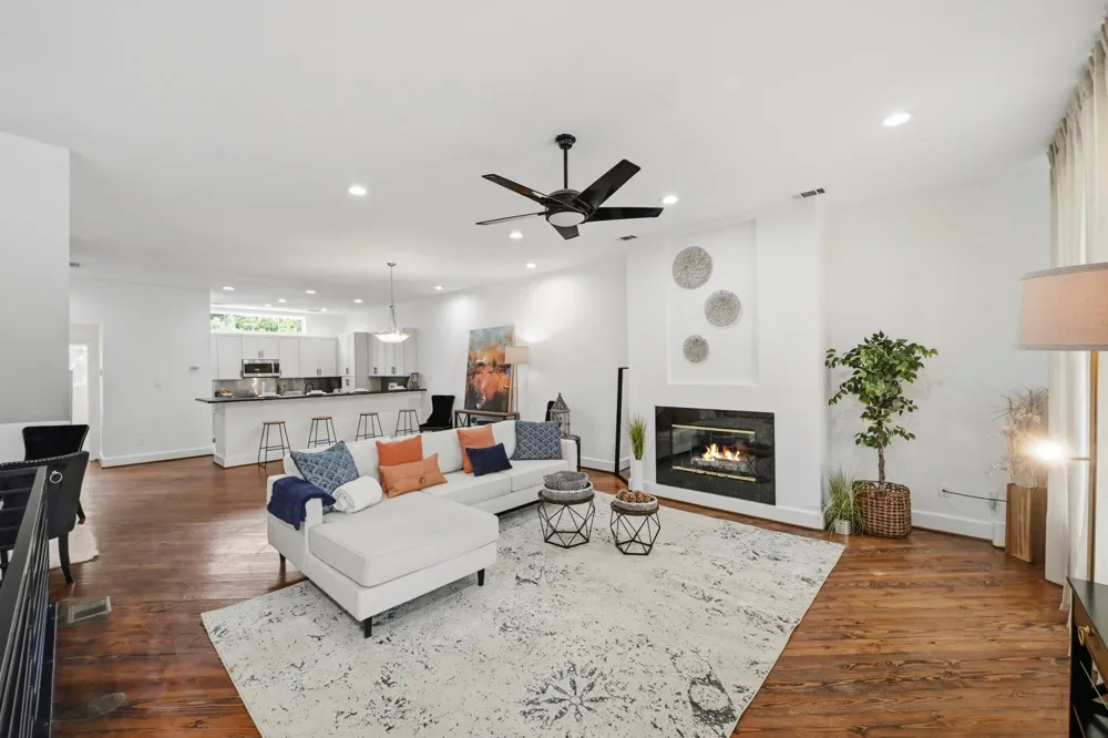 2602 Washington Avenue #C Houston, TX 77007
