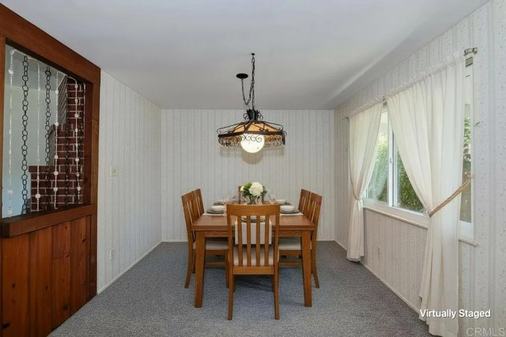 2228 Maple Street Costa Mesa, CA 92627