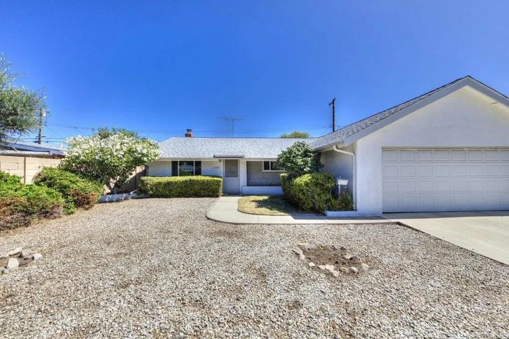 2228 Maple Street Costa Mesa, CA 92627
