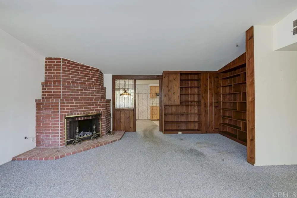 2228 Maple Street Costa Mesa, CA 92627