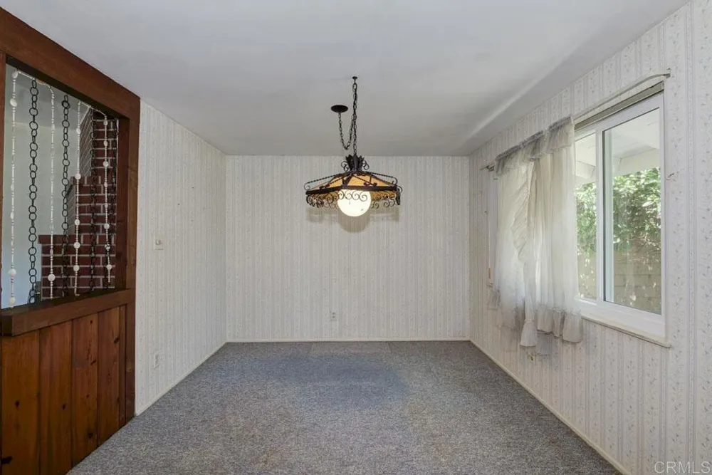 2228 Maple Street Costa Mesa, CA 92627