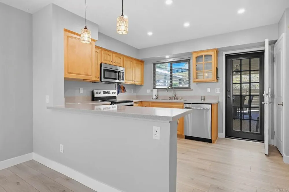 4503 Kittiwake Way Oceanside, CA 92057