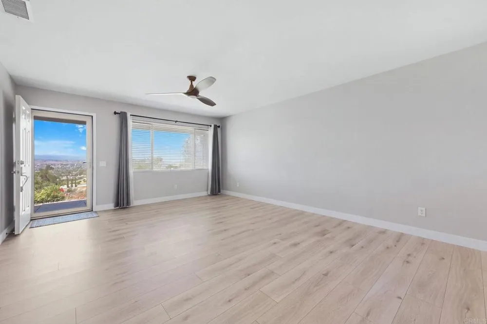 4503 Kittiwake Way Oceanside, CA 92057